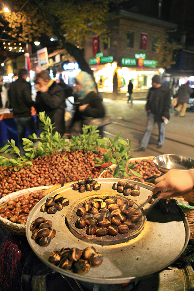 Cumhuriyet Caddesi - Demet Argun