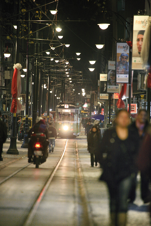 Cumhuriyet Caddesi - Demet Argun