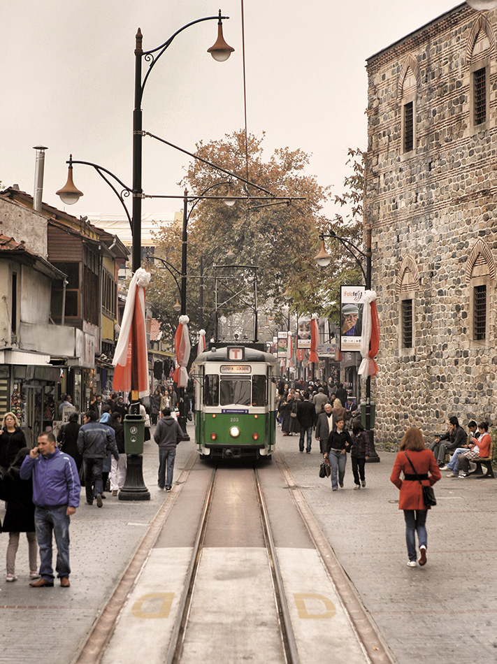 Cumhuriyet Caddesi - Demet Argun