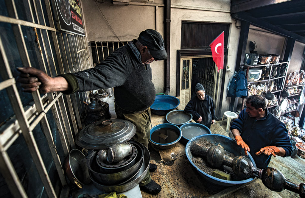 Bakıra can katan güçlü eller 