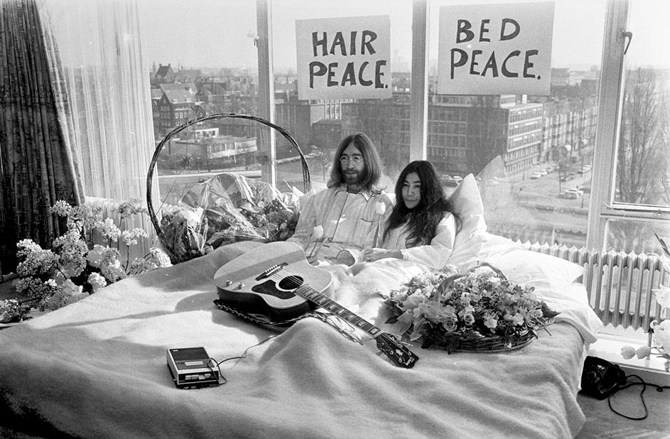 Bed In for Peace, Amsterdam 1969 - John Lennon & Yoko On