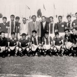 1963’te Merinos ile hazırlık maçı öncesi Başkan Salih Kiracıbaşı ile Bursaspor’un ilk kadrosu