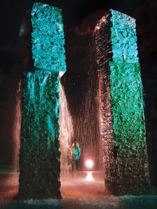 Yüzen Taşlar Heykeli