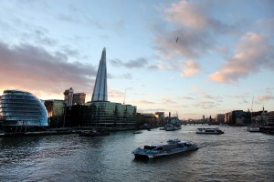 Londra, Özgür Çakır