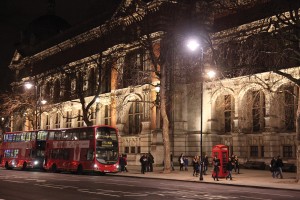 Londra, Özgür Çakır