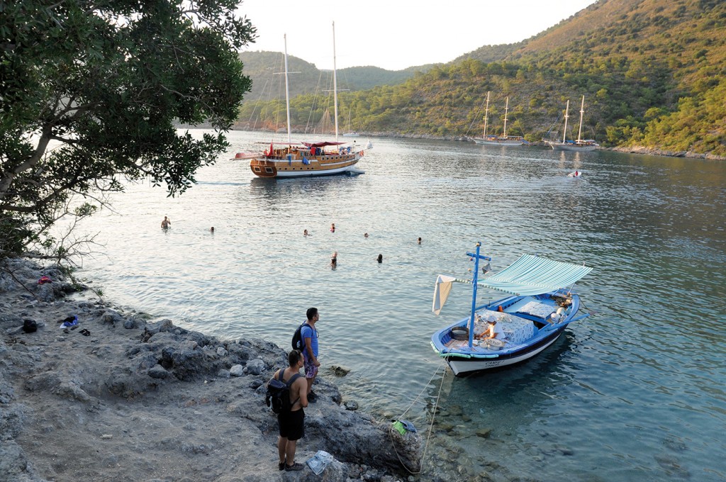 Gemiler Koyu - Engin Çakır